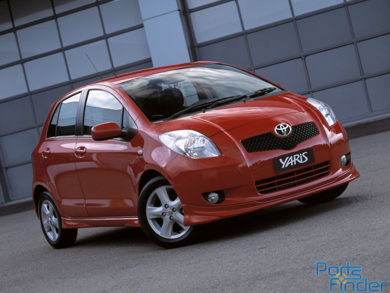 Τρακαρισμένο εμπρός - Toyota Yaris 