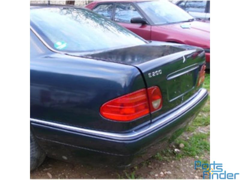 Τροπέτο πίσω - Mercedes-Benz E 200 